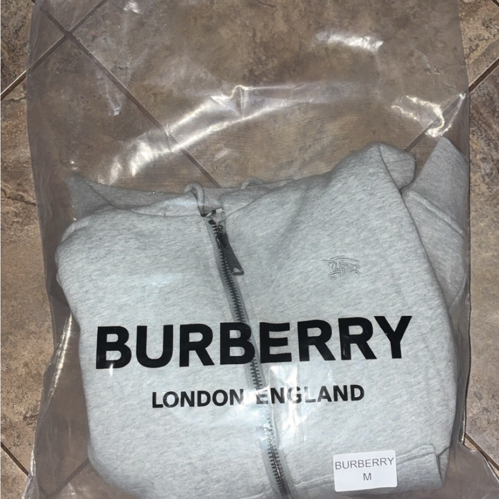 Burberry Light Gray Zip-Up Sweatshirt Size M